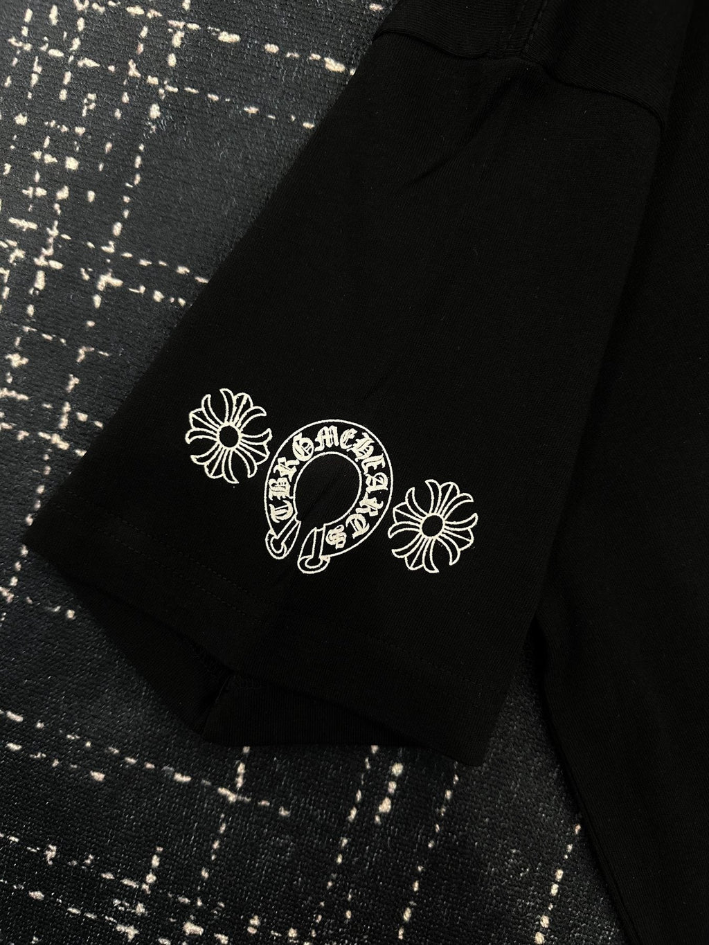 Chrome Hearts Rainbow Horseshoe Cross Graphic T-Shirt — detail